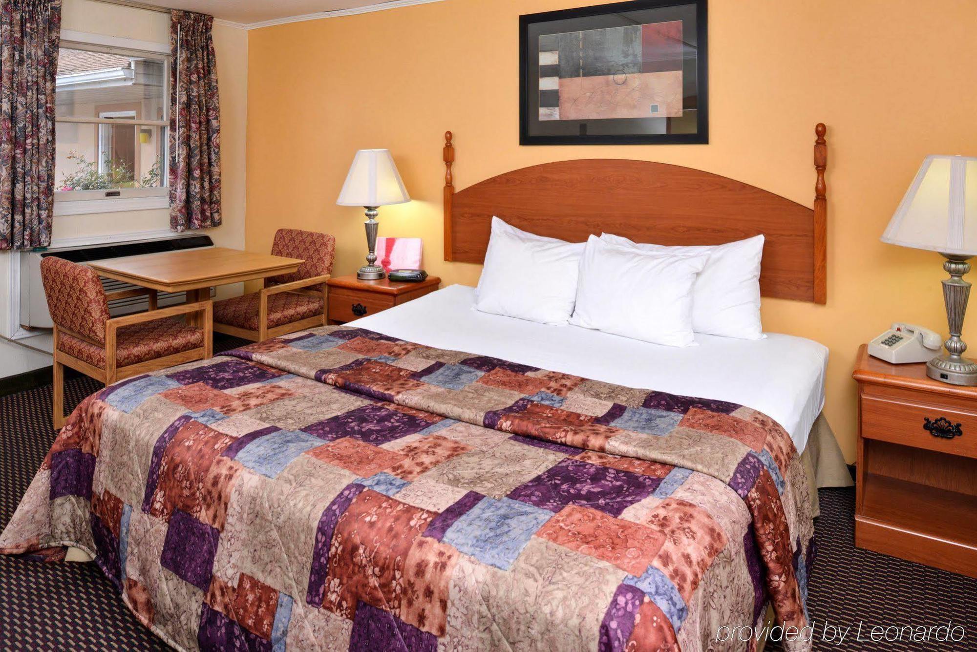 Red Carpet Inn Ronks Extérieur photo