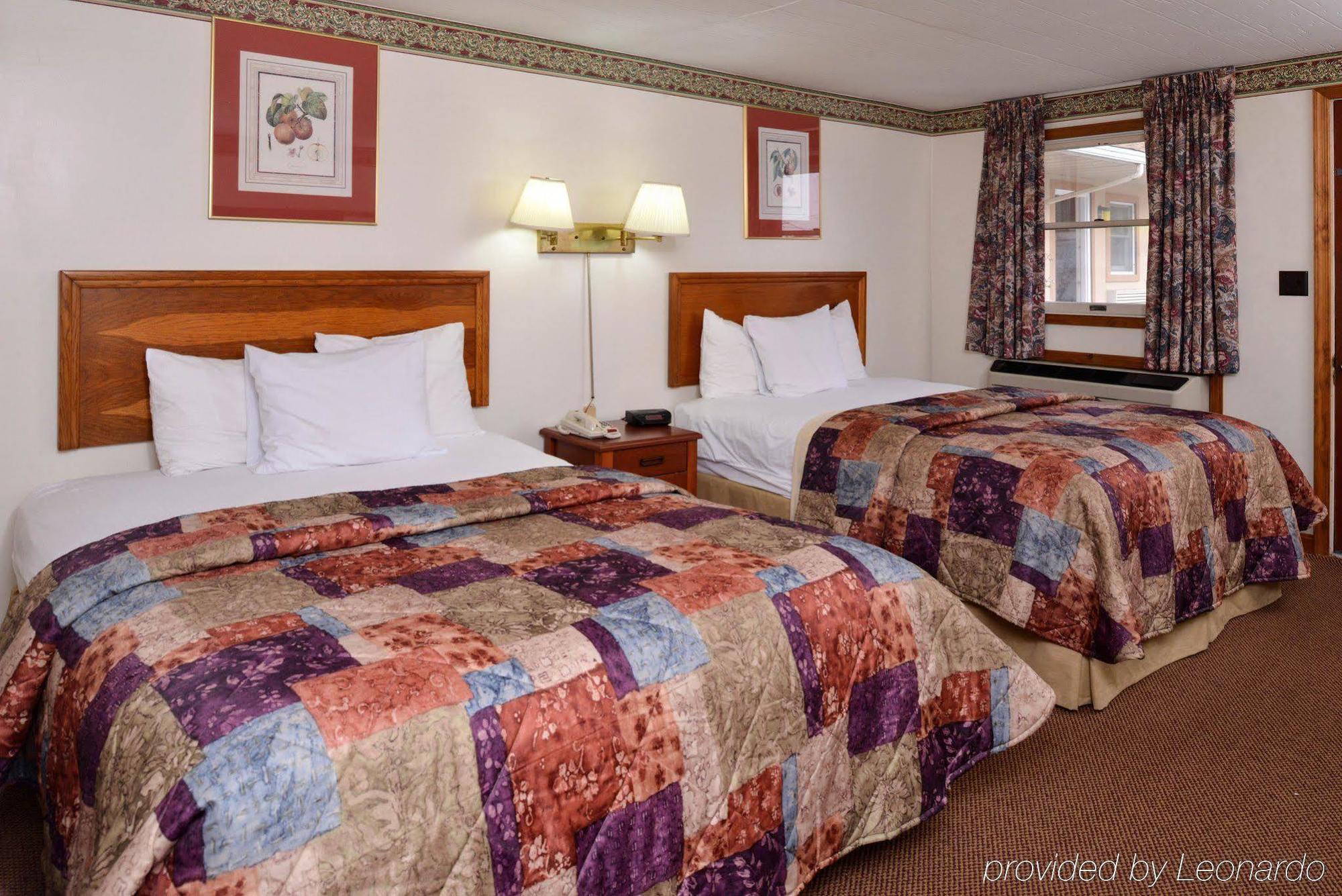 Red Carpet Inn Ronks Extérieur photo