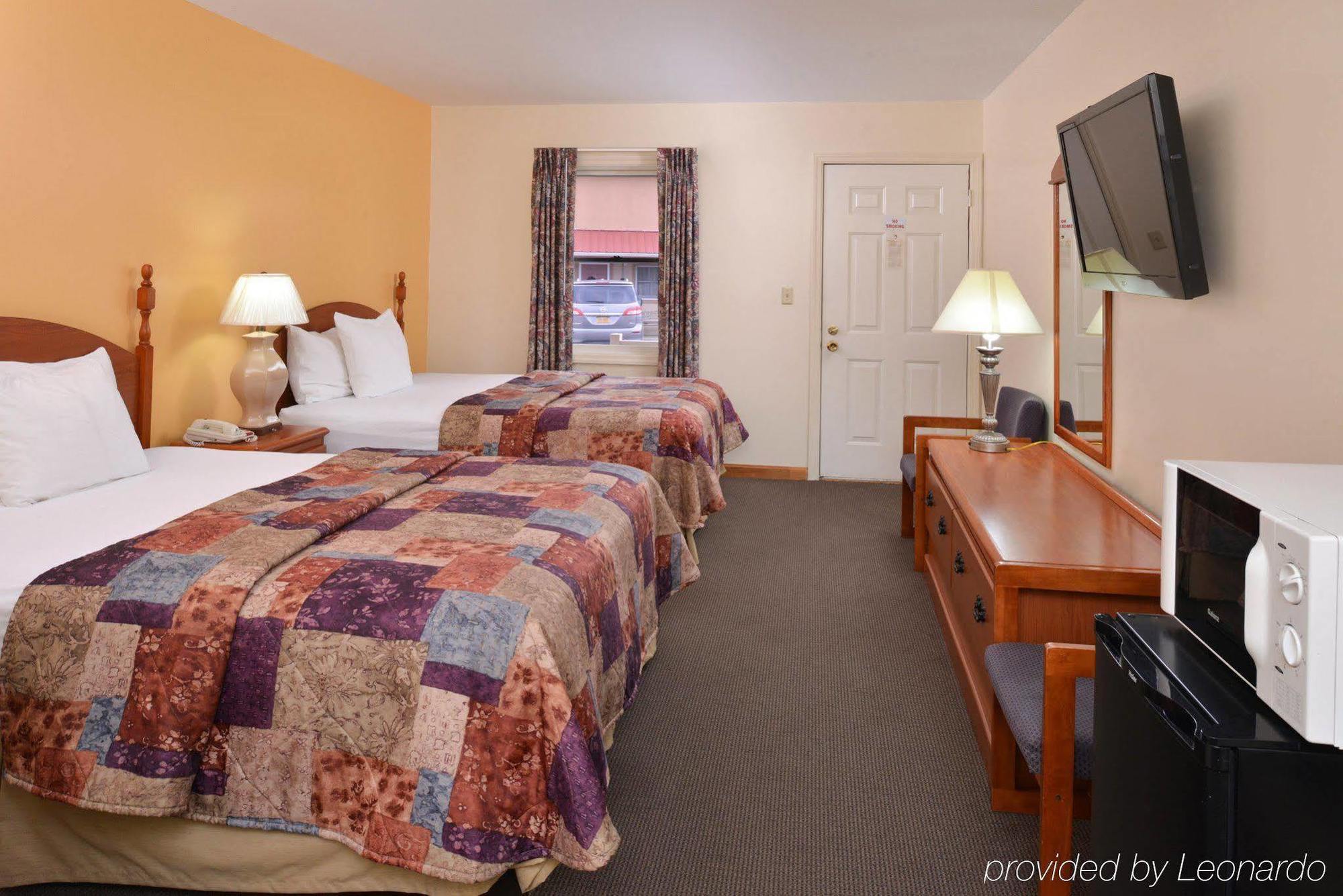 Red Carpet Inn Ronks Extérieur photo